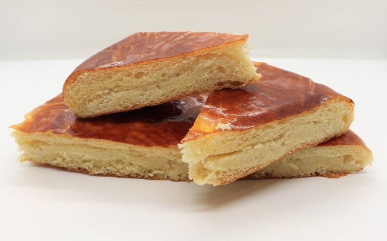 Round Gata - Armenian Pastry